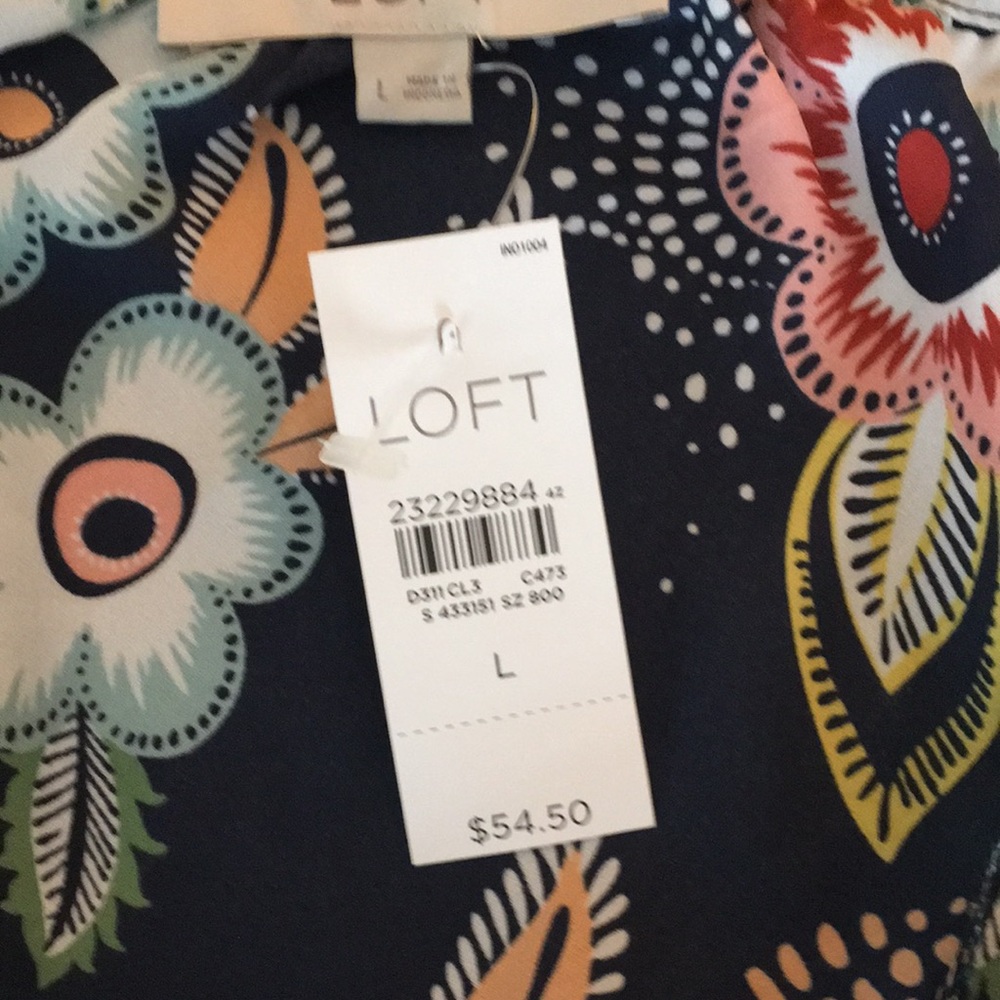 Flowered blouse - Picture 3 of 5
